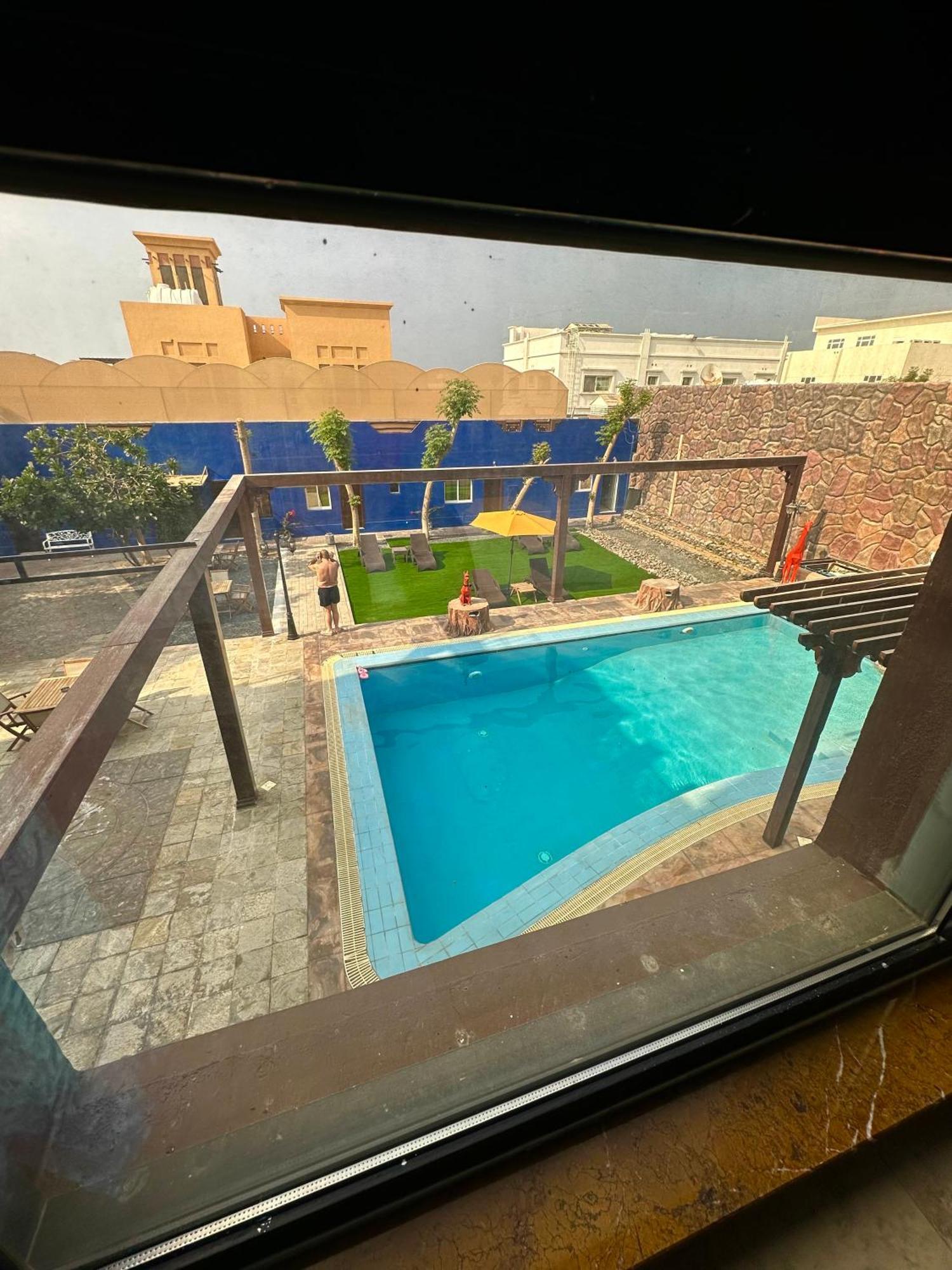 Hotel Dari Dubai Esterno foto