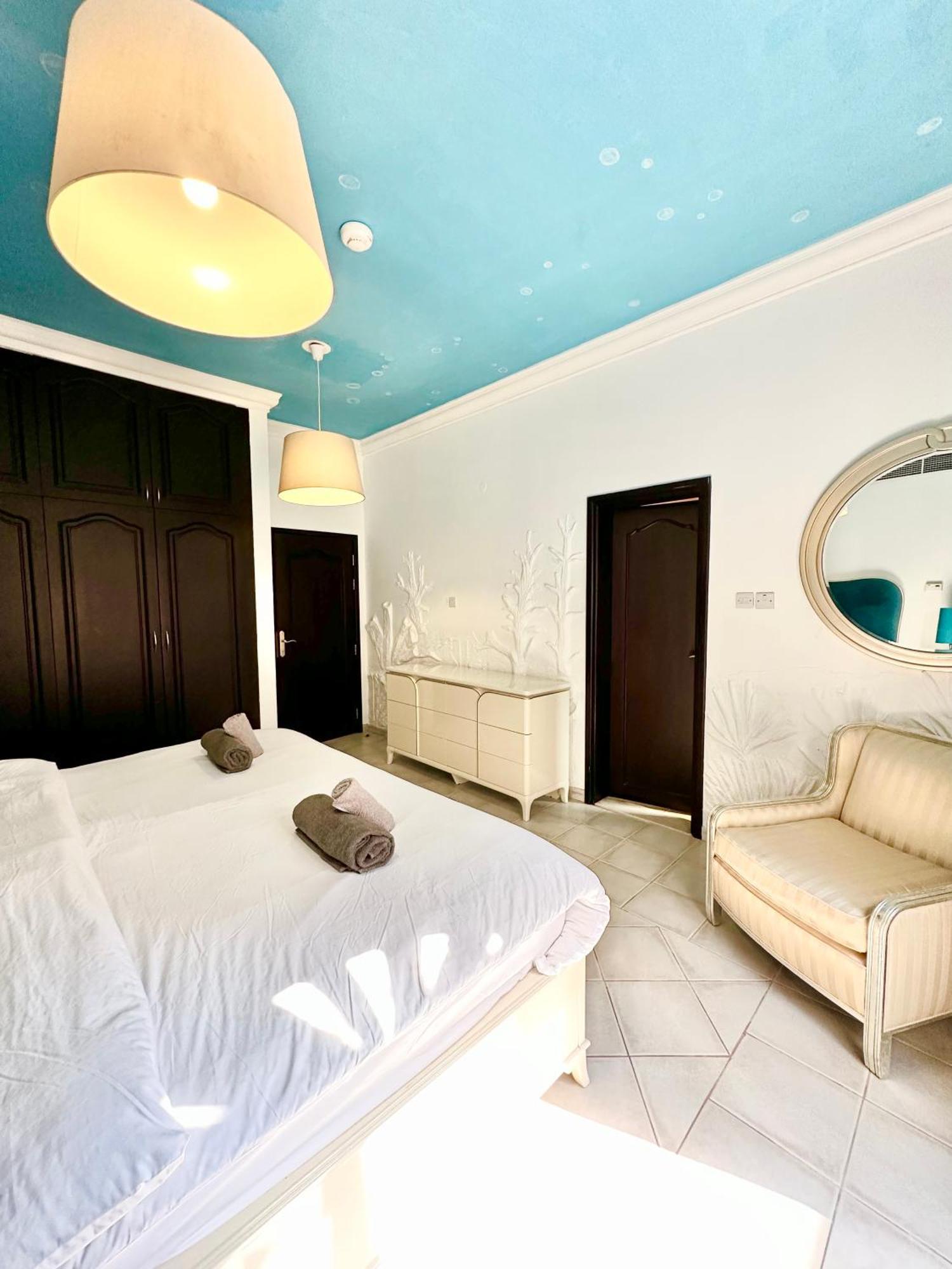 Hotel Dari Dubai Esterno foto